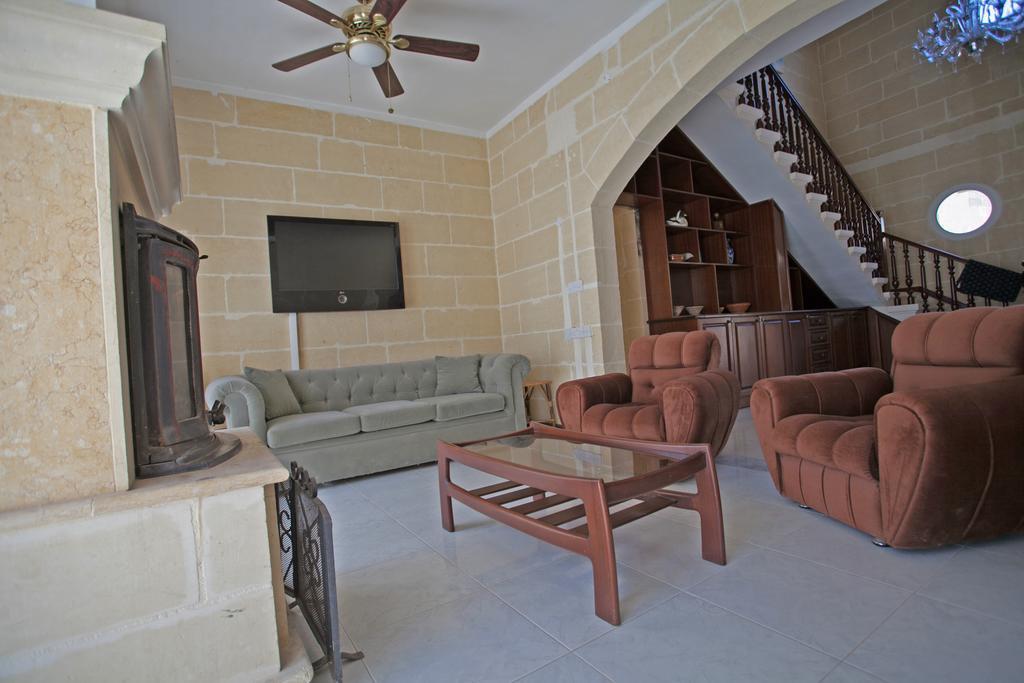 Villa Bernardette Xaghra Bagian luar foto