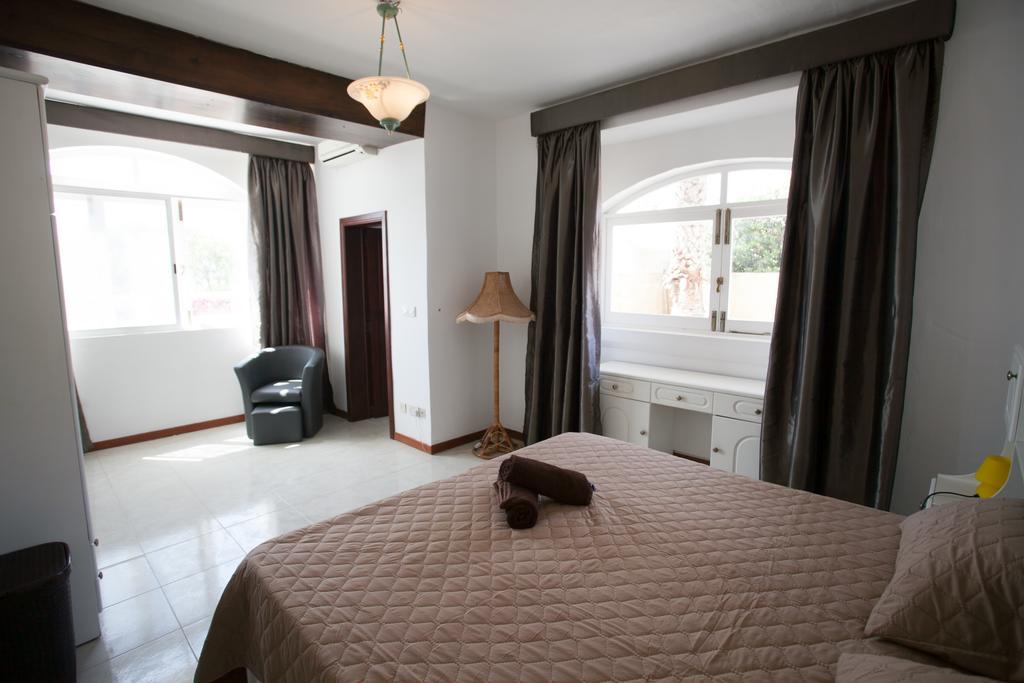 Villa Bernardette Xaghra Bagian luar foto