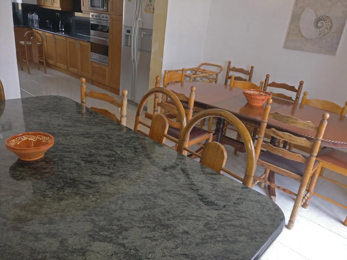 Villa Bernardette Xaghra Bagian luar foto